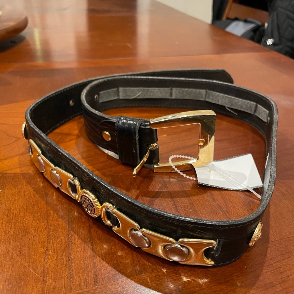 Vintage Code Azure Italian black leather gold tone Medusa Concho Belt. S-36